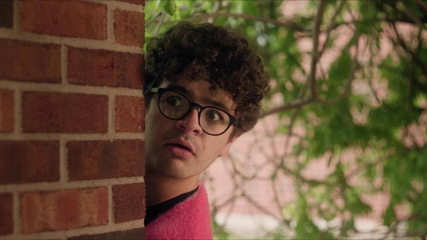 Pizza Movie: Crafting Surrealism with Handmade Glass