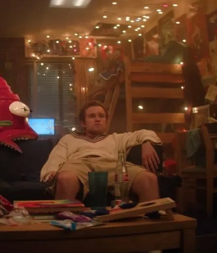 Pizza Movie: Crafting Surrealism with Handmade Glass
